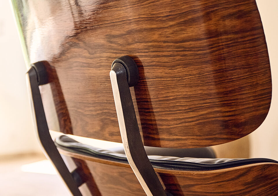 Restauration des coques d&rsquo;un lounge Chair Eames